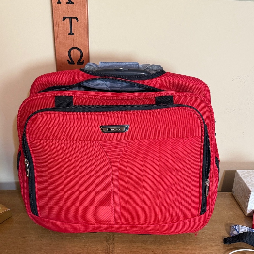 Red under seat Travel Bag with 2 wheels